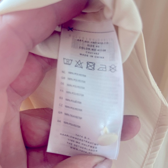 Yaya Women Top in champagne. Size Large. - Picture 3 of 3